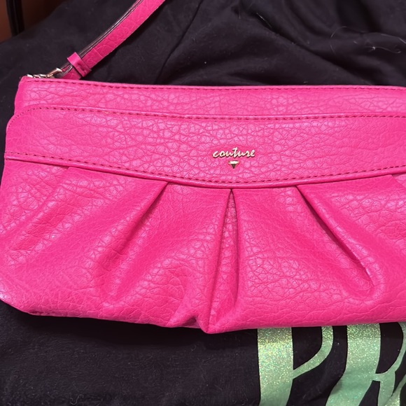 - JUICY COUTURE Hot PINK Wristlet/ - Picture 5 of 8